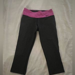 Nike Dri-fit Women’s Capri’s Small